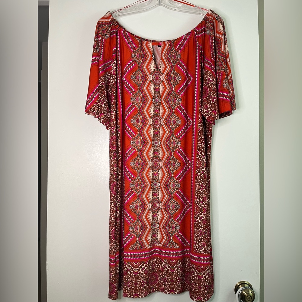 NWT Red print dress, perfect for beach vacation! SZ: L